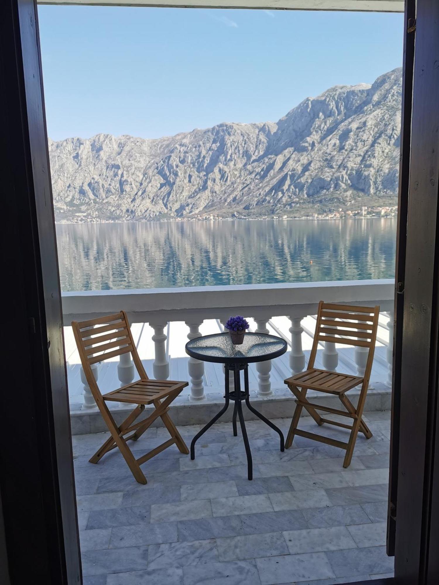 Apartments Popovic Kotor Zimmer foto